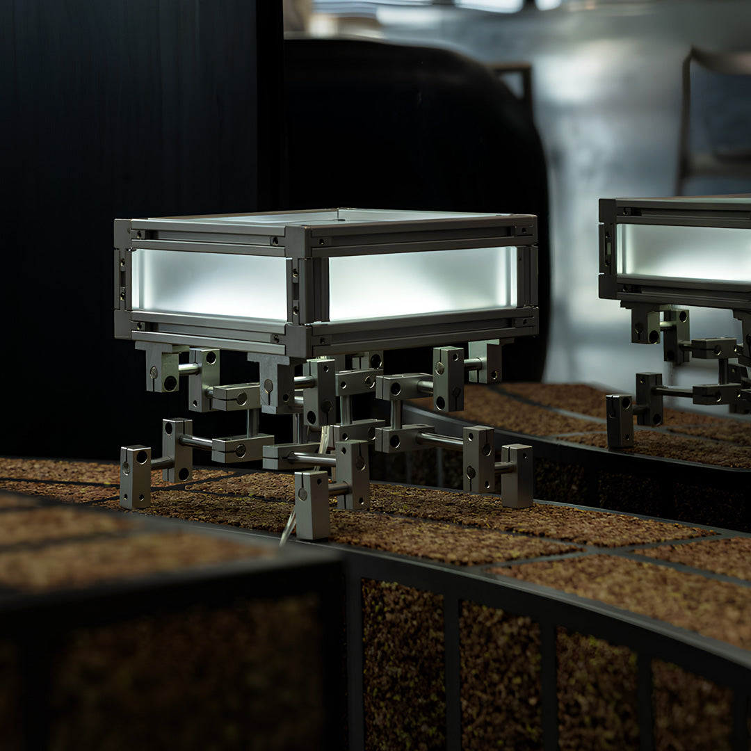 Crawler Lamp