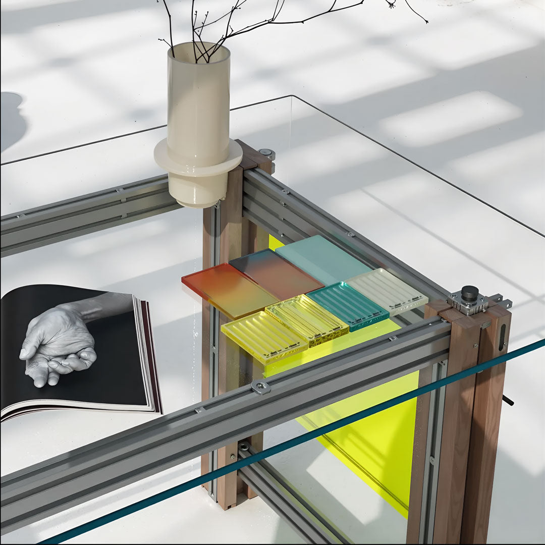 Lumi Desk