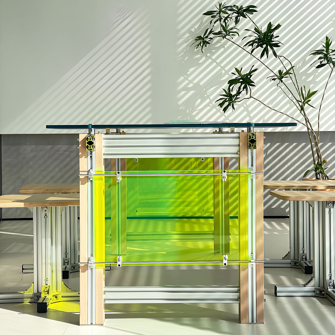 Lumi Desk